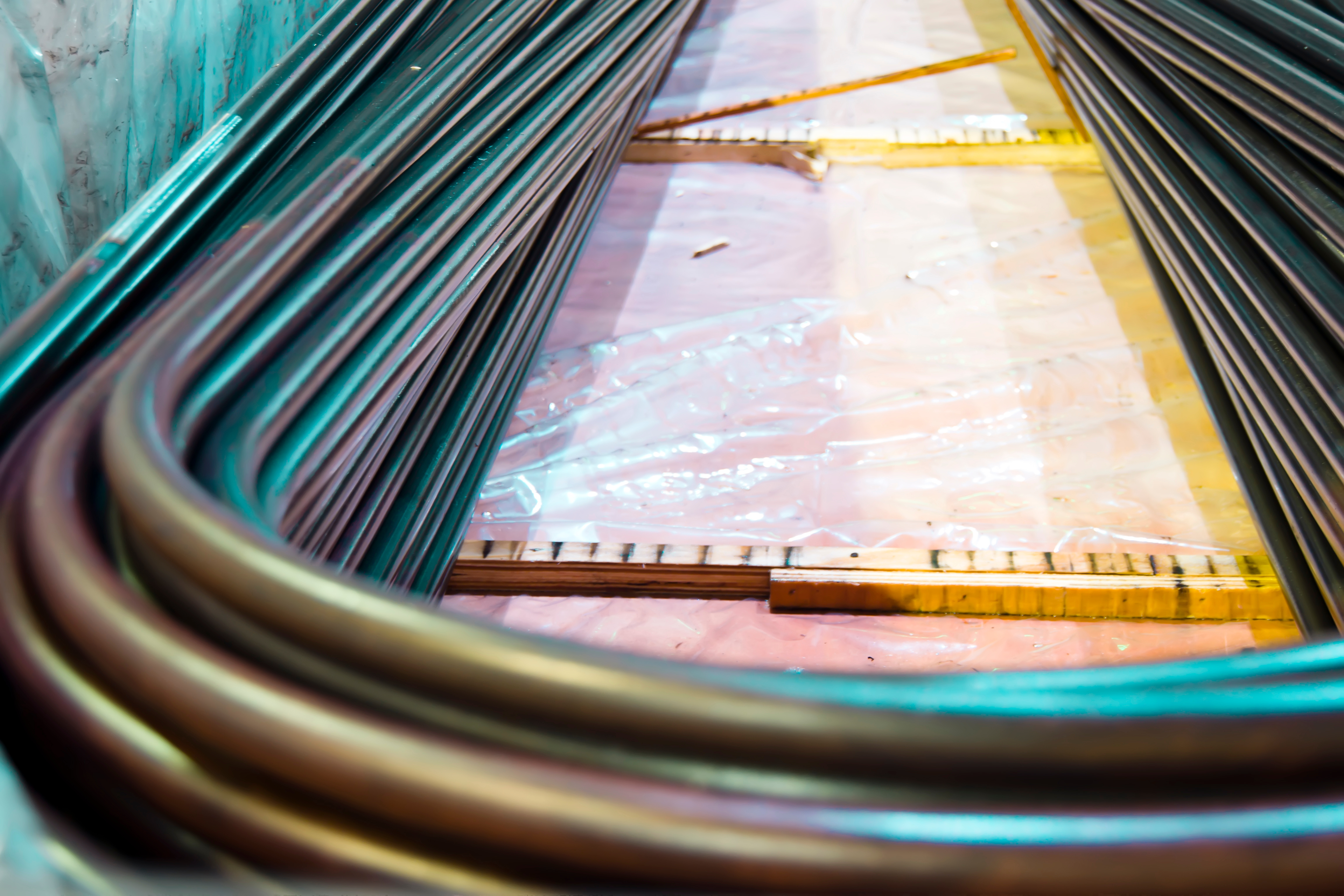 Bent heat exchanger tube in packaging U-shaped heat exchanger tube in packaging